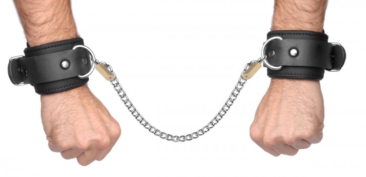 Neoprene Buckle Cuffs with Locking Chain Kit Bondage Gear, Ankle and Wrist Restraints, Bondage Kits